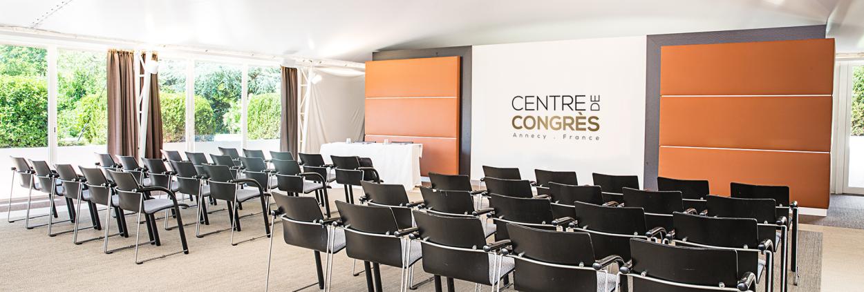 Photo intérieur du Centre des Congrès d'Annecy, accessible en TAXI ou VTC Allo!Taxi'Cab