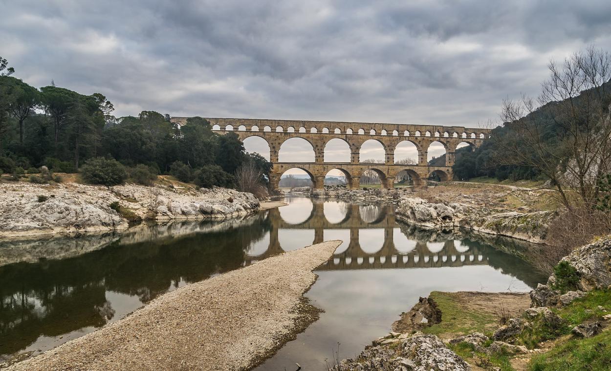 Vue du Pont du Gard (30), accessible en TAXI ou VTC avec Allo! Taxi'Cab