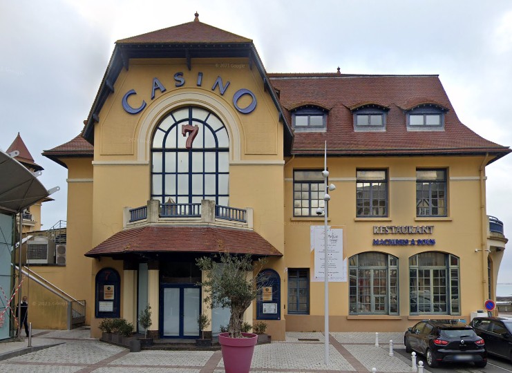 Vue du Casino de Grandville, accessible en TAXI ou VTC Allo!Taxi'Cab