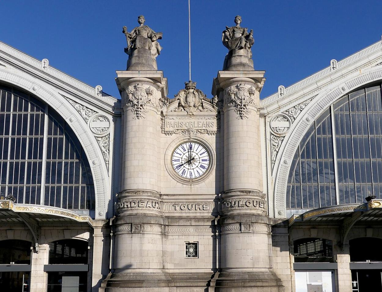 Vue de la Gare de Tours, accessible en TAXI ou VTC / Portail-annuaire ALLO ! TAXI'CAB