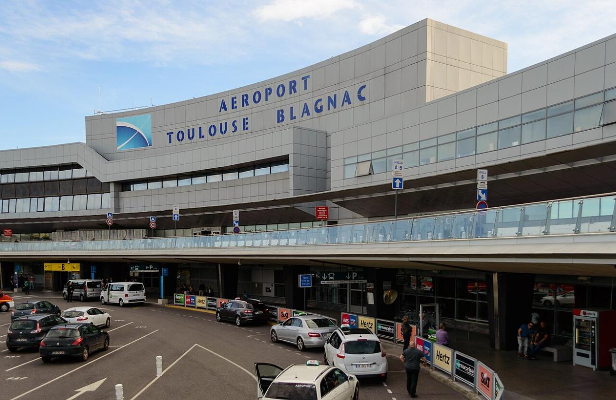 Photo de l'aéroport de Toulouse Blagnac, accessible en TAXI ou VTC Allo!Taxi'Cab