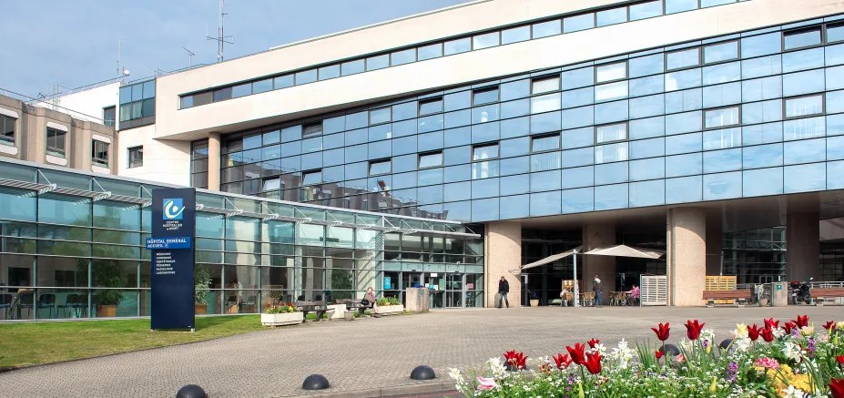 Vue du centre hospitalier de Niort (79), accessible en TAXI ou VTC Allo!Taxi'Cab