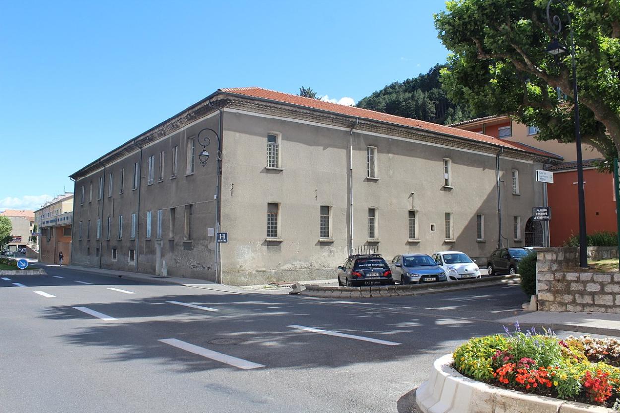 Photo de l'hôpital de Sisteron (04), accessible en TAXI ou VTC Allo!Taxi'Cab