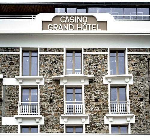 Vue du Casino de Perros-Guirec, accessible en TAXI ou VTC Allo!Taxi'Cab
