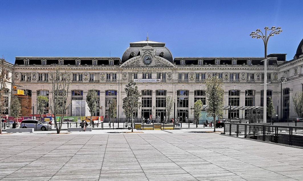 Photo de la gare SNCF de Toulouse-Matabiau, accessible en TAXI ou VTC Allo!Taxi'Cab