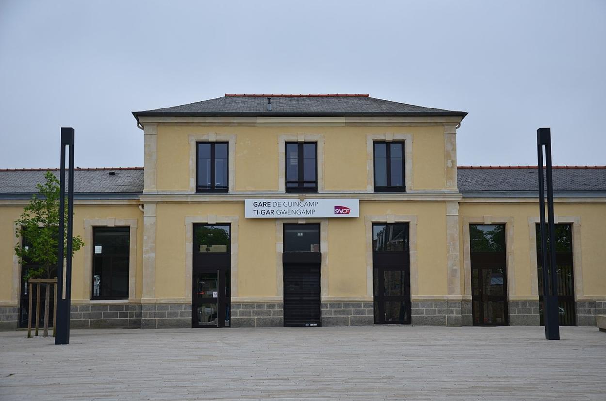 Photo_image_Gare de Guingamp, accessible en TAXI ou VTC ➤ Portail-annuaire ALLO ! TAXI'CAB